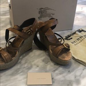 Burberry espadrille in nude